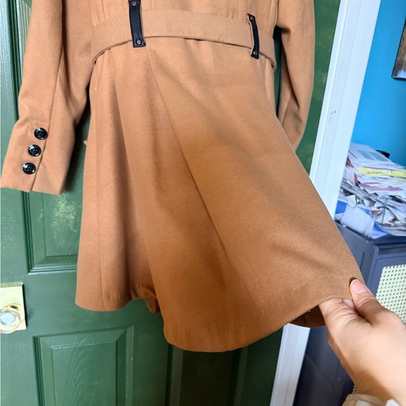 Pleated Camel Coat with Belt and Oversized Buttons - Picture 6 of 10